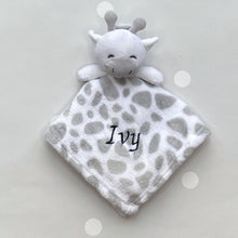 Load image into Gallery viewer, Giraffe comforter