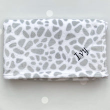 Load image into Gallery viewer, Personalised Baby blanket
